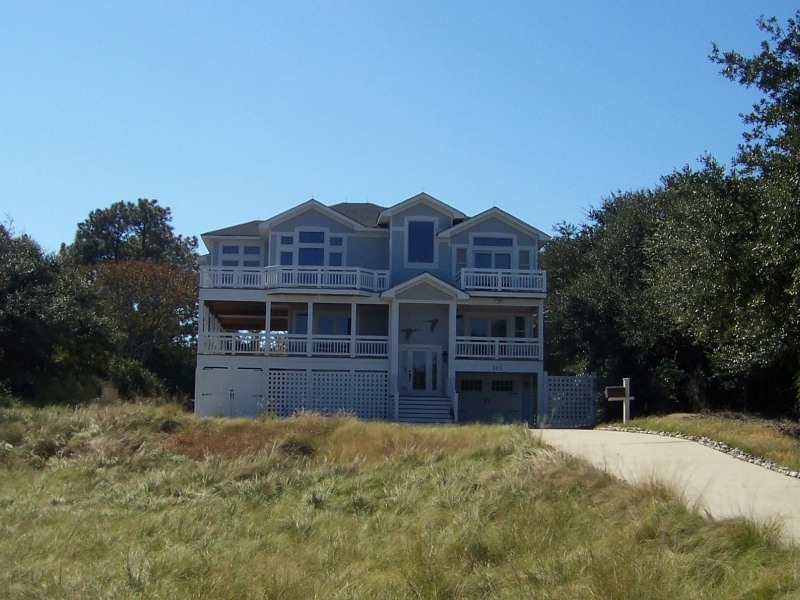 Custom built residential home in Southern Shores North Carolina